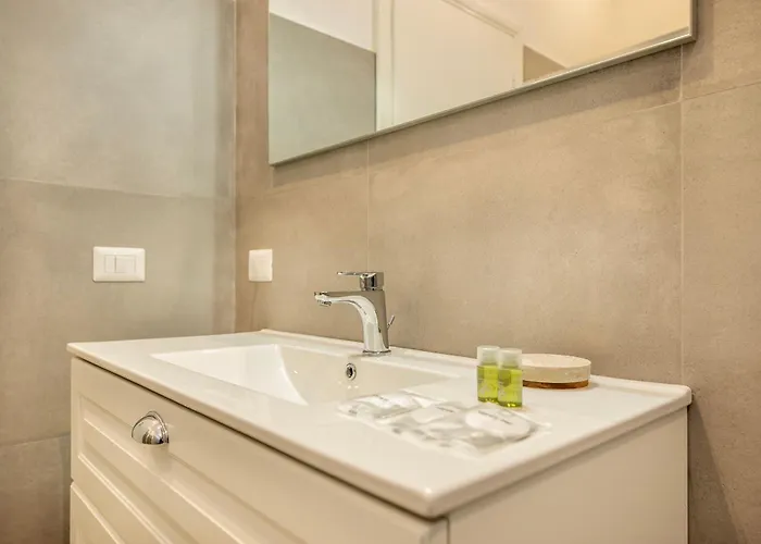 Apartment Borghese - *